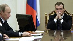 Putin a Medvedv budou muset eit situaci v Kaliningradu.